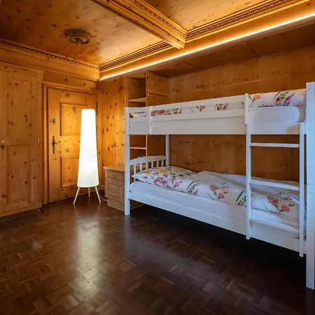 Chesa Madrisa#13 * קלוסטר